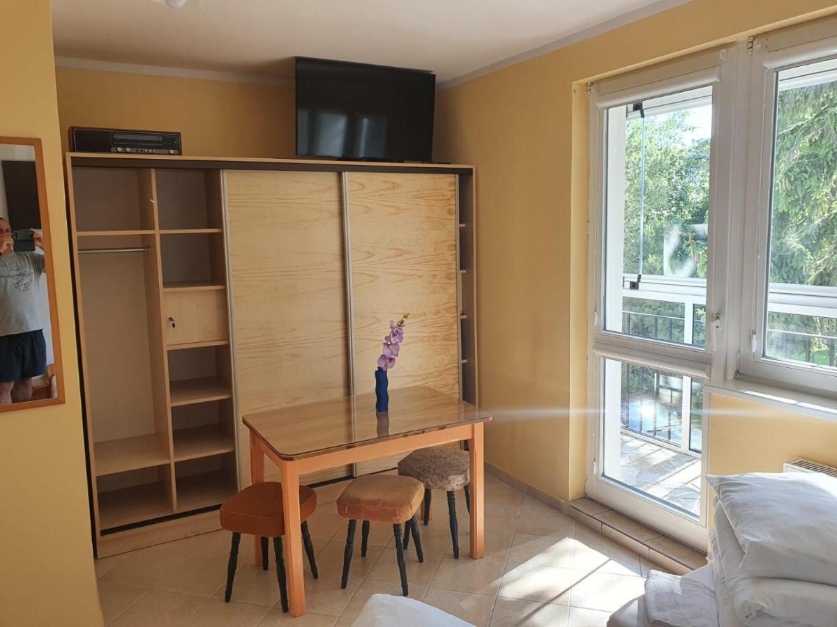 Wind Caroline Hotel Jastrzębia Góra Екстериор снимка